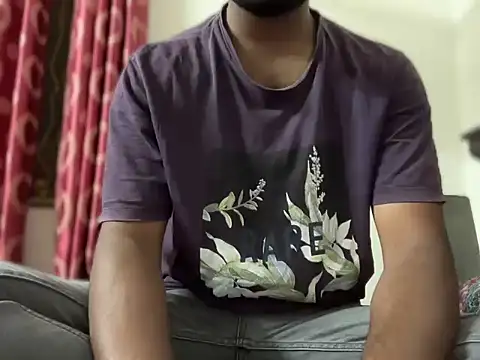 bossyjuicy online show from November 2025 07:12:02 PM