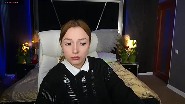 FoxyMayy online show from April 2026 12:51:02 PM