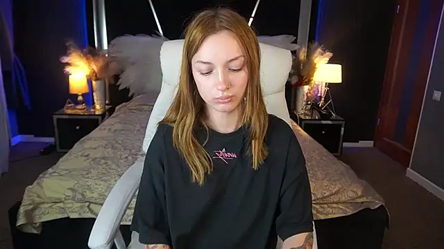 FoxyMayy online show from July 2026 01:02:02 PM