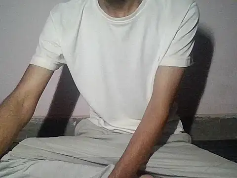 Snapshot of ash706339 chatting on September 2025 12:21:01 AM ash706339 online show from September 2025 12:21:01 AM