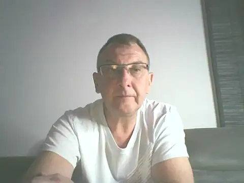 niezlomny75 online show from September 2025 10:57:02 PM
