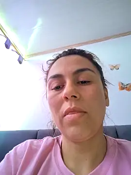Snapshot of vanessa-titisM chatting on April 2026 03:26:01 PM vanessa-titisM online show from April 2026 03:26:01 PM