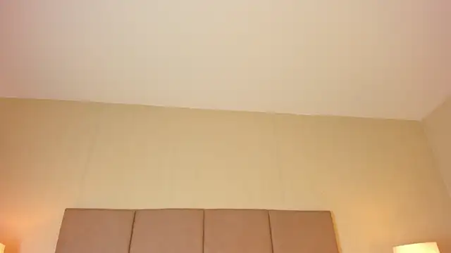 Helenstanford online show from May 2026 01:49:01 PM
