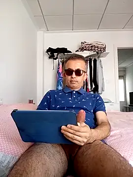 EmilioTaladdro online show from May 2026 10:23:01 AM