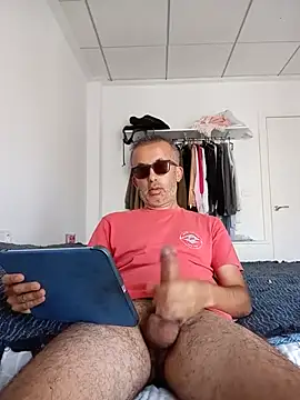 EmilioTaladdro online show from June 2026 12:20:02 PM