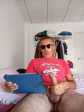 EmilioTaladdro online show from July 2026 01:31:01 PM