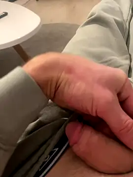 Snapshot of Milike_93 chatting on October 2025 10:12:02 PM Milike 93 online show from October 2025 10:12:02 PM