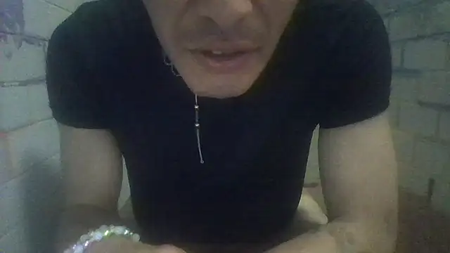 Snapshot of 13itch_Im-iT chatting on September 2025 11:10:02 AM 13itch Im-iT online show from September 2025 11:10:02 AM