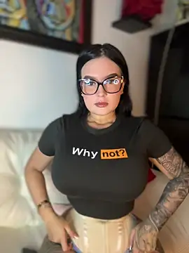 Snapshot of GabyMejiaa chatting on December 2025 12:19:02 AM GabyMejiaa online show from December 2025 12:19:02 AM