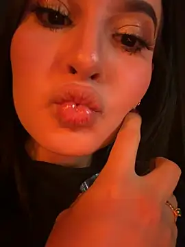 Snapshot of GabyMejiaa chatting on February 2026 05:37:01 AM GabyMejiaa online show from February 2026 05:37:01 AM