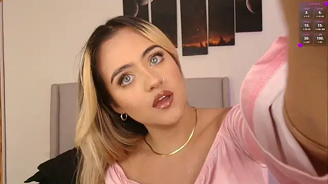 MaryMoon  online show from November 2025 10:56:01 PM