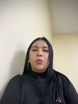 IrisDuvall online show from April 2026 11:31:01 PM