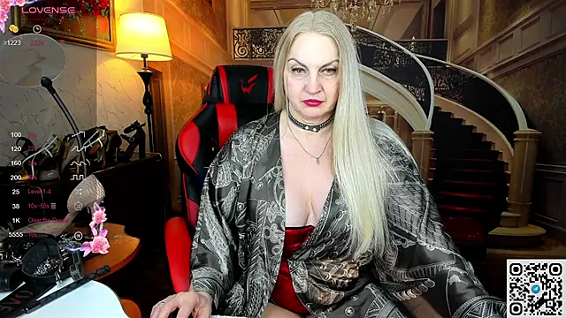 Nina Devillle online show from May 2026 10:16:02 PM