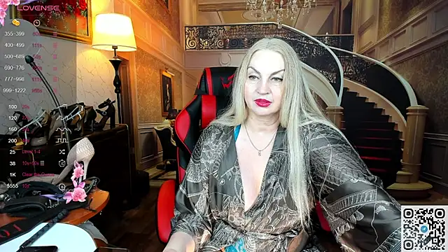 Nina Devillle online show from May 2026 12:27:01 AM