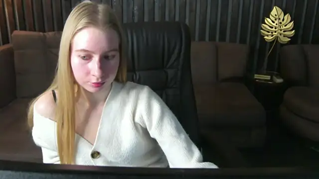 Alina Blonde online show from March 2026 06:51:01 AM