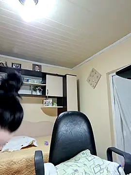 Soffy Skye online show from February 2026 04:44:01 AM