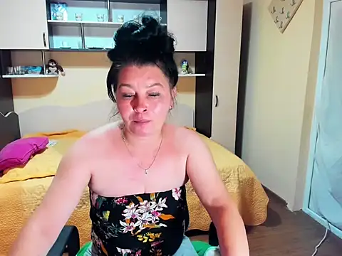 Soffy Skye online show from May 2026 04:54:01 AM