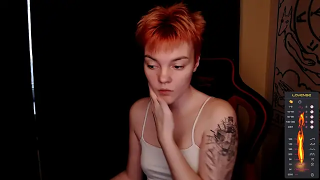 Snapshot of KrisNeal chatting on November 2025 08:57:01 AM KrisNeal online show from November 2025 08:57:01 AM