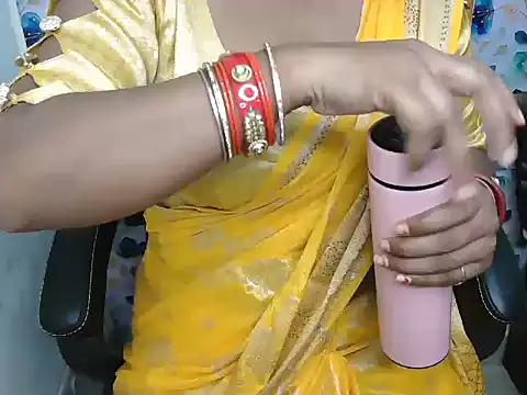 Snapshot of bold_naina chatting on September 2025 04:27:01 AM bold naina online show from September 2025 04:27:01 AM