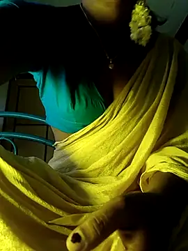Tamil Kavitha online show from May 2026 11:33:02 PM