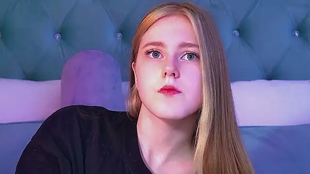 Snapshot of LexiBookwell chatting on February 2026 06:18:02 AM LexiBookwell online show from February 2026 06:18:02 AM