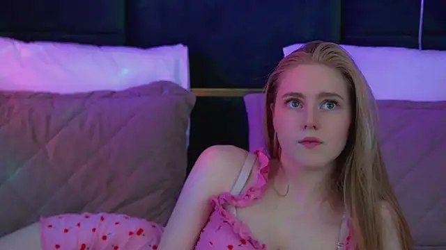 Snapshot of LexiBookwell chatting on February 2026 06:29:02 AM LexiBookwell online show from February 2026 06:29:02 AM