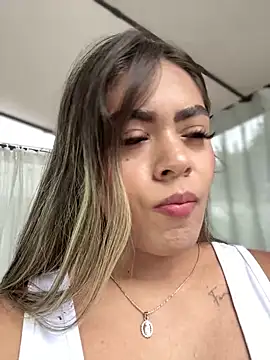 MayaMoanXXX online show from October 2025 01:11:01 PM