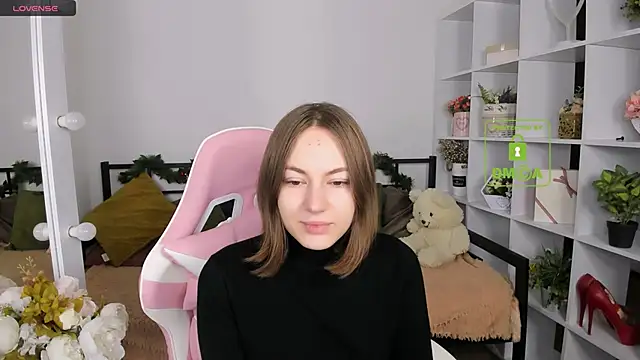 Elma Lily online show from December 2025 06:53:02 AM