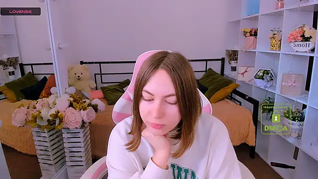 Elma Lily online show from February 2026 07:57:02 AM