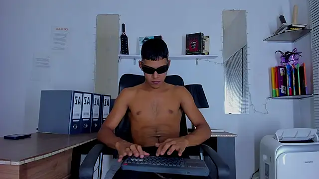 xxKamadevaxx online show from February 2026 07:30:02 PM