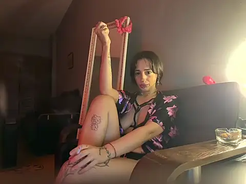 Monica uwu online show from October 2025 04:08:02 PM