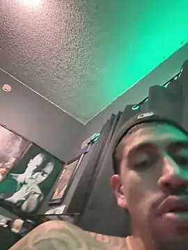 busnfatnutsLildee online show from April 2026 11:58:01 AM