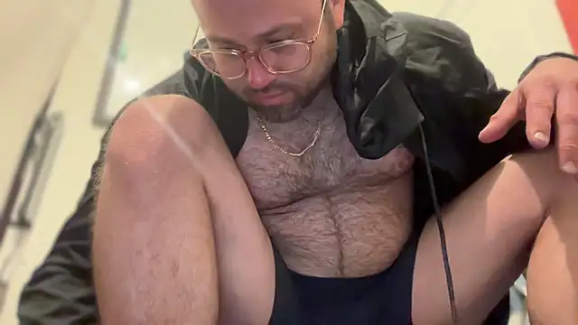 jasoncali305 online show from May 2026 05:25:01 AM