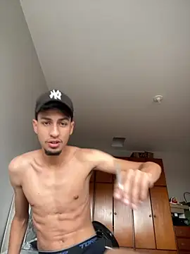 Snapshot of 7Novinho chatting on September 2025 07:04:02 PM 7Novinho online show from September 2025 07:04:02 PM