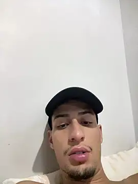 Snapshot of 7Novinho chatting on February 2026 06:18:01 PM 7Novinho online show from February 2026 06:18:01 PM