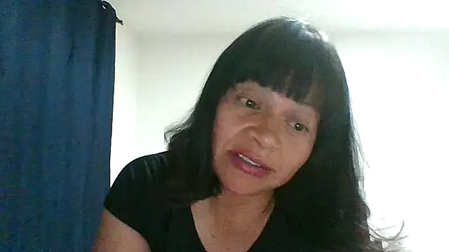 adri89-g online show from April 2026 01:25:01 AM