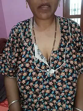 Snapshot of KannadaTamilTeluguBeauty chatting on May 2026 10:55:02 AM KannadaTamilTeluguBeauty online show from May 2026 10:55:02 AM