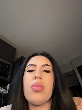 Andrestarr online show from July 2026 07:07:02 PM