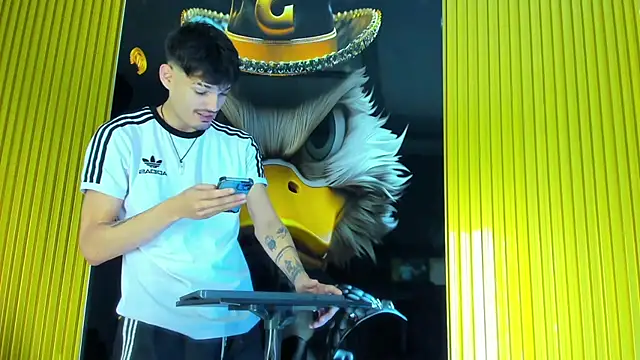 Iam Steven online show from January 2026 04:50:02 AM