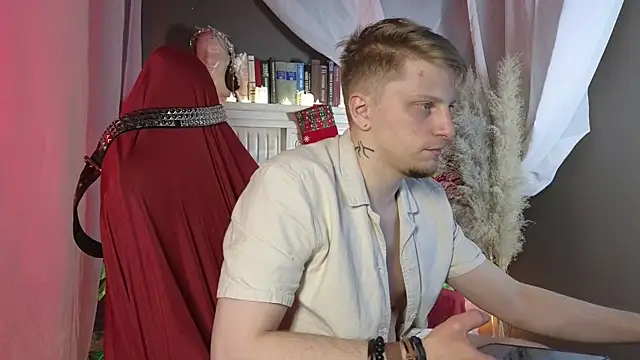 Snapshot of Vincent_Hardman chatting on November 2025 08:11:01 PM Vincent Hardman online show from November 2025 08:11:01 PM