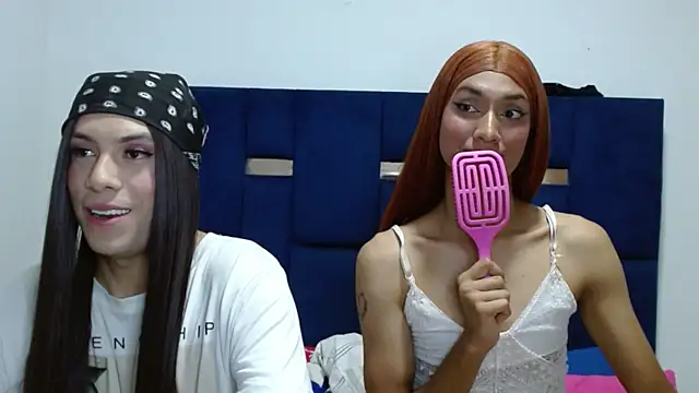PinkLuna LolaBloom online show from May 2026 11:34:04 PM