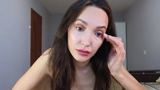 Lillian-Clark online show from February 2026 10:45:02 AM