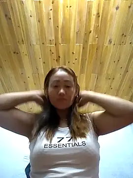 Snapshot of Dung_x chatting on October 2025 09:48:02 PM Dung x online show from October 2025 09:48:02 PM