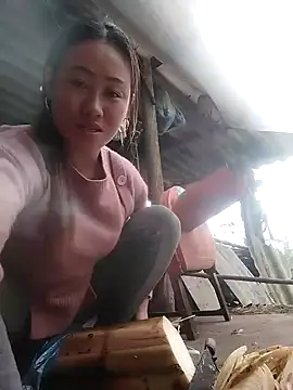 Snapshot of Dung_x chatting on February 2026 05:55:01 AM Dung x online show from February 2026 05:55:01 AM