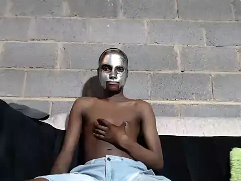 Snapshot of Romeo_Favent chatting on September 2025 04:31:02 PM Romeo Favent online show from September 2025 04:31:02 PM