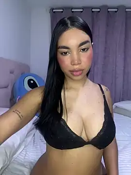 karolaalcendra online show from February 2026 03:34:02 AM