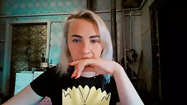 EmmaCat  online show from February 2026 08:40:01 AM