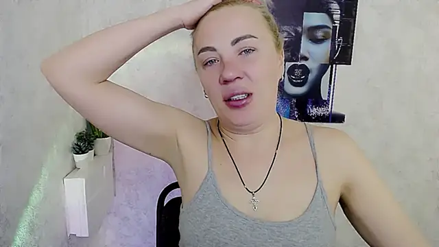 EmmaCat  online show from February 2026 06:17:01 AM