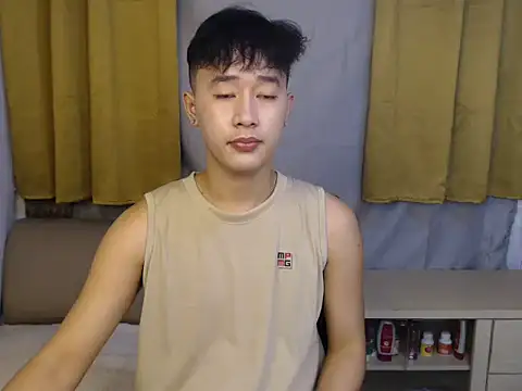 Snapshot of mr_chandy chatting on September 2025 10:28:01 AM mr chandy online show from September 2025 10:28:01 AM