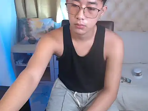 Snapshot of mr_chandy chatting on October 2025 10:37:02 AM mr chandy online show from October 2025 10:37:02 AM